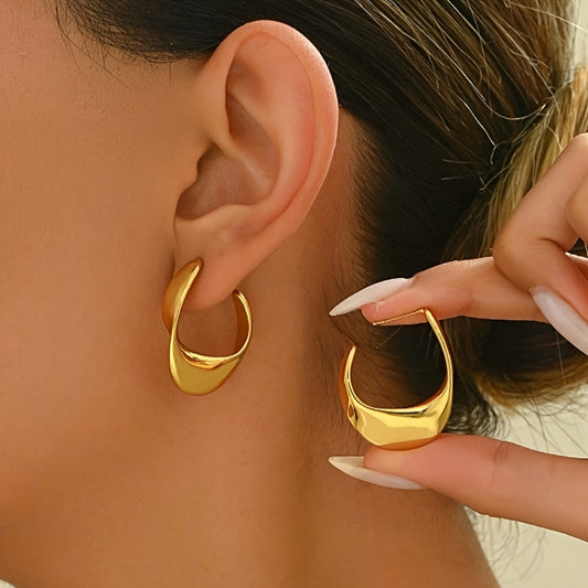 Geometric Twist C-Shaped Earrings