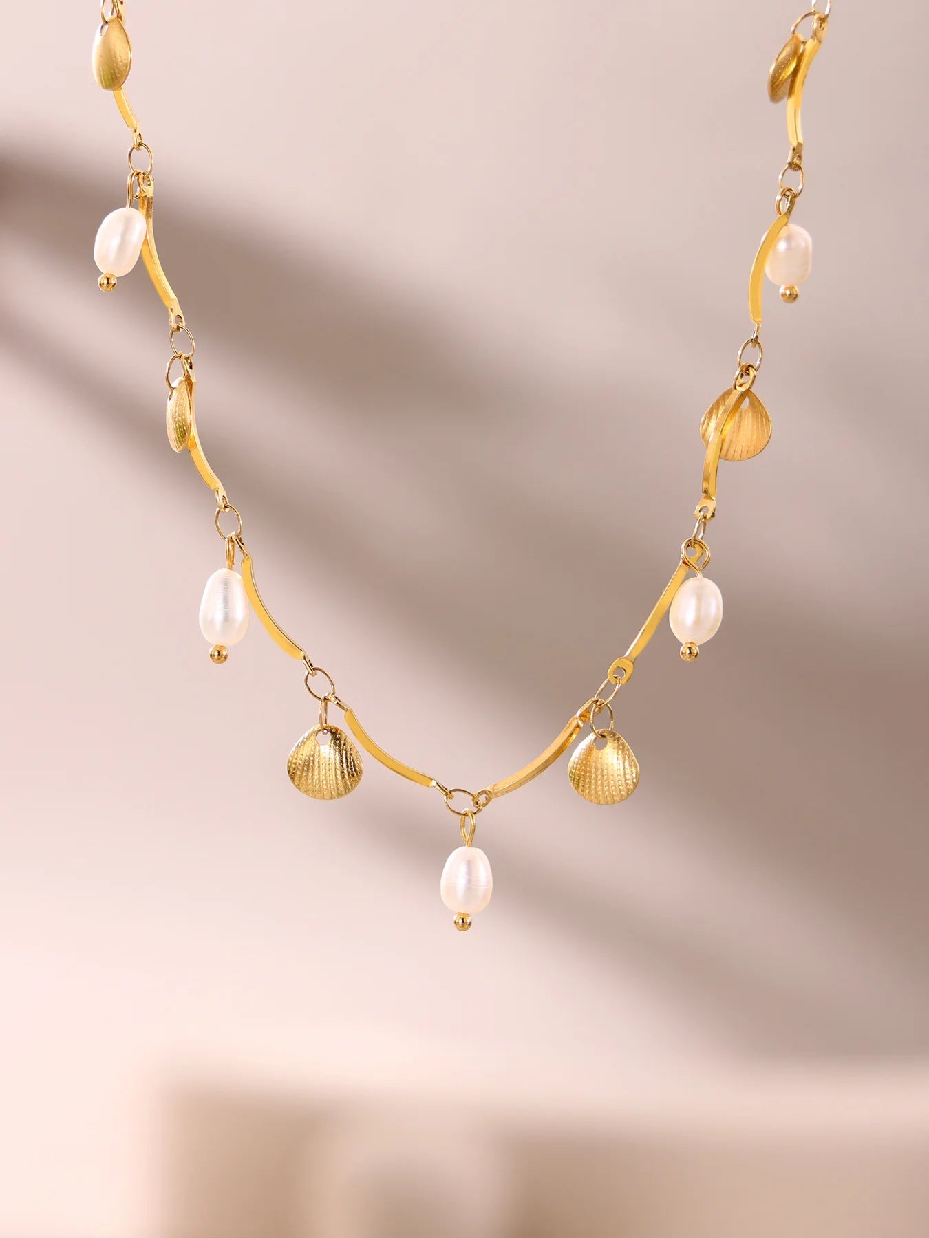 Luxury Stainless Steel Shell Pendant Necklace