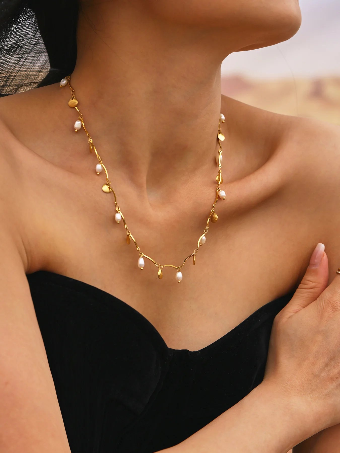 Luxury Stainless Steel Shell Pendant Necklace