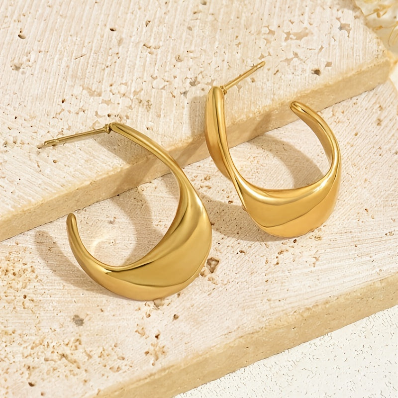 Geometric Twist C-Shaped Earrings